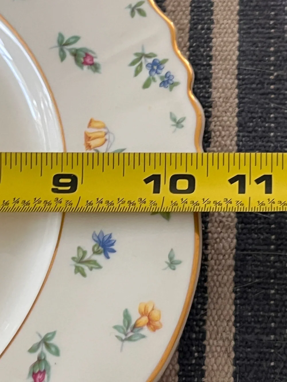 4 Syracuse China Suzanne Federal Shape Dinner Plates Floral Gold Rim 10.5”